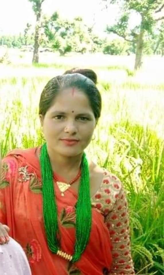 कैलालीमा रुखबाट खसेर १ महिलाको मृत्यु