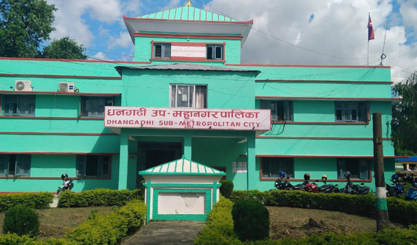 धनगढी उपमहानगरपालिकाले अत्यावश्यक बाहेकका सबै सेवा एक साताका लागि बन्द गर्ने