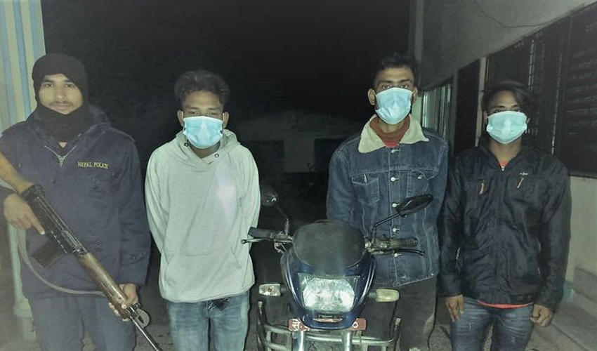 बर्दगोरियाका ३ जना युवा लागू औषधसहित पक्राउ