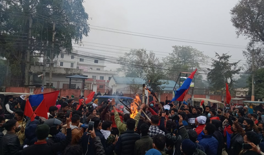 कैलालीमा आज  सरकारी  गाडी चल्न  निदइने