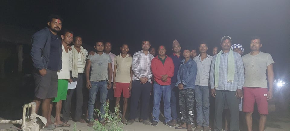 बर्दगोरियामा नेकपा एमालेको  पार्टी प्रवेश संगै टोल कमिटी गठन