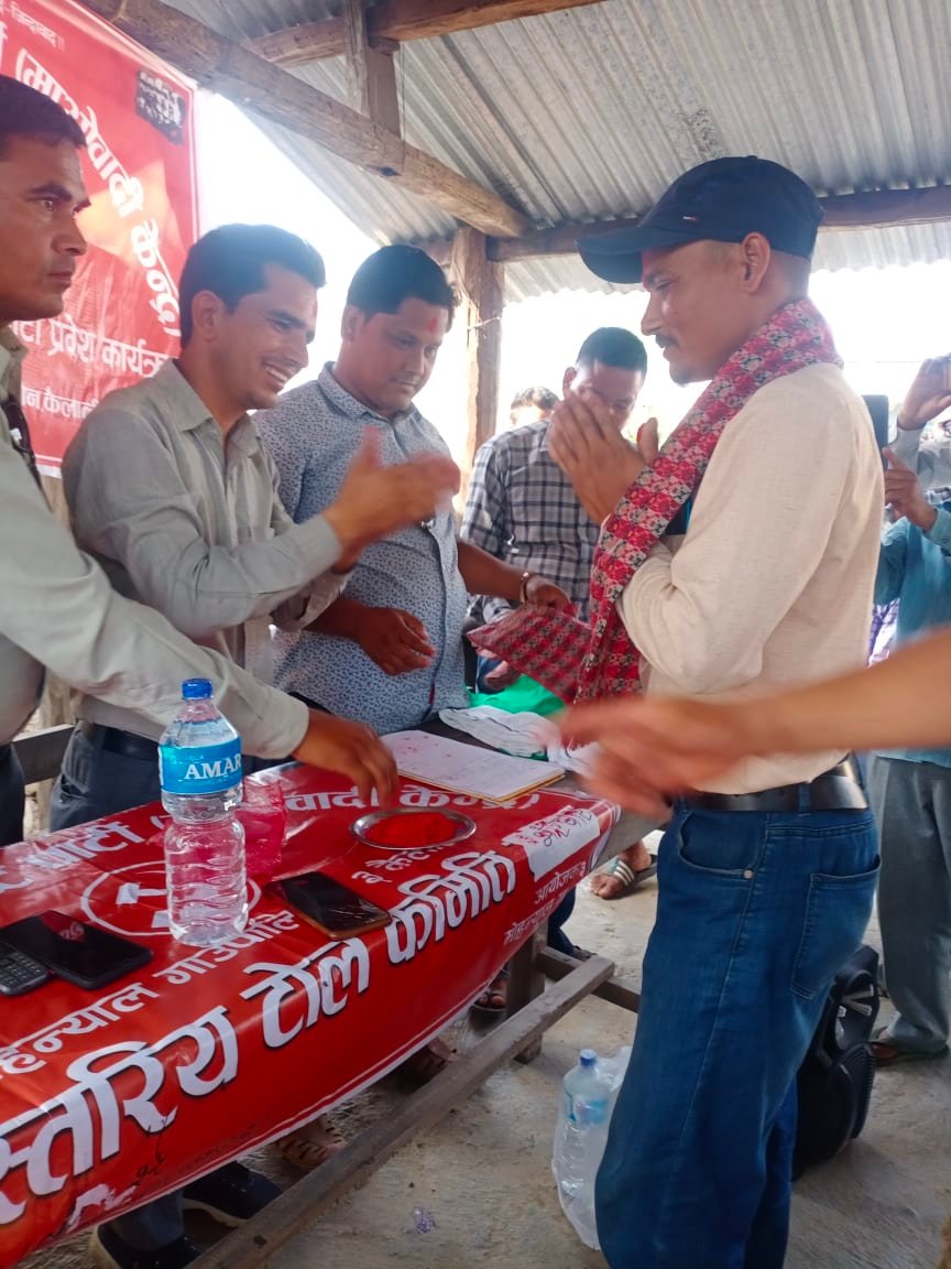 मोहन्याल ३, एमालेका वडाकमिटी अध्यक्ष कुवंर माओबादी केन्द्रमा प्रवेश