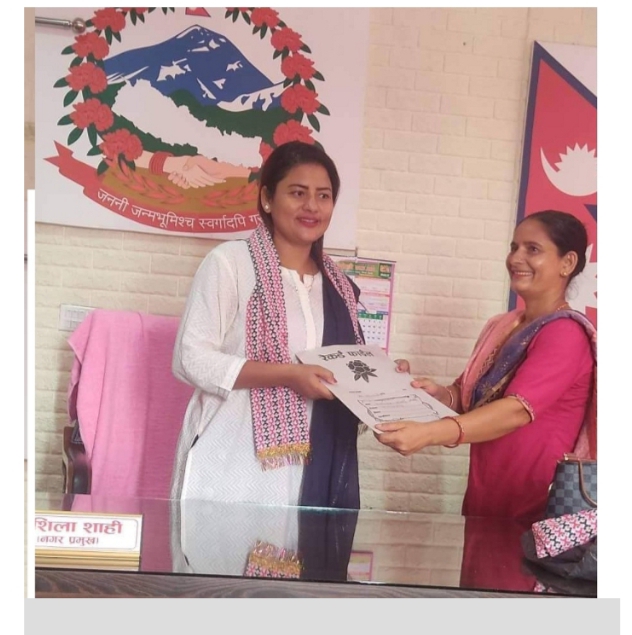 बालविकास शिक्षकको तलब वृद्धिको माग गर्दै लम्किचुहा नगरप्रमुख लाई ज्ञापन पत्र