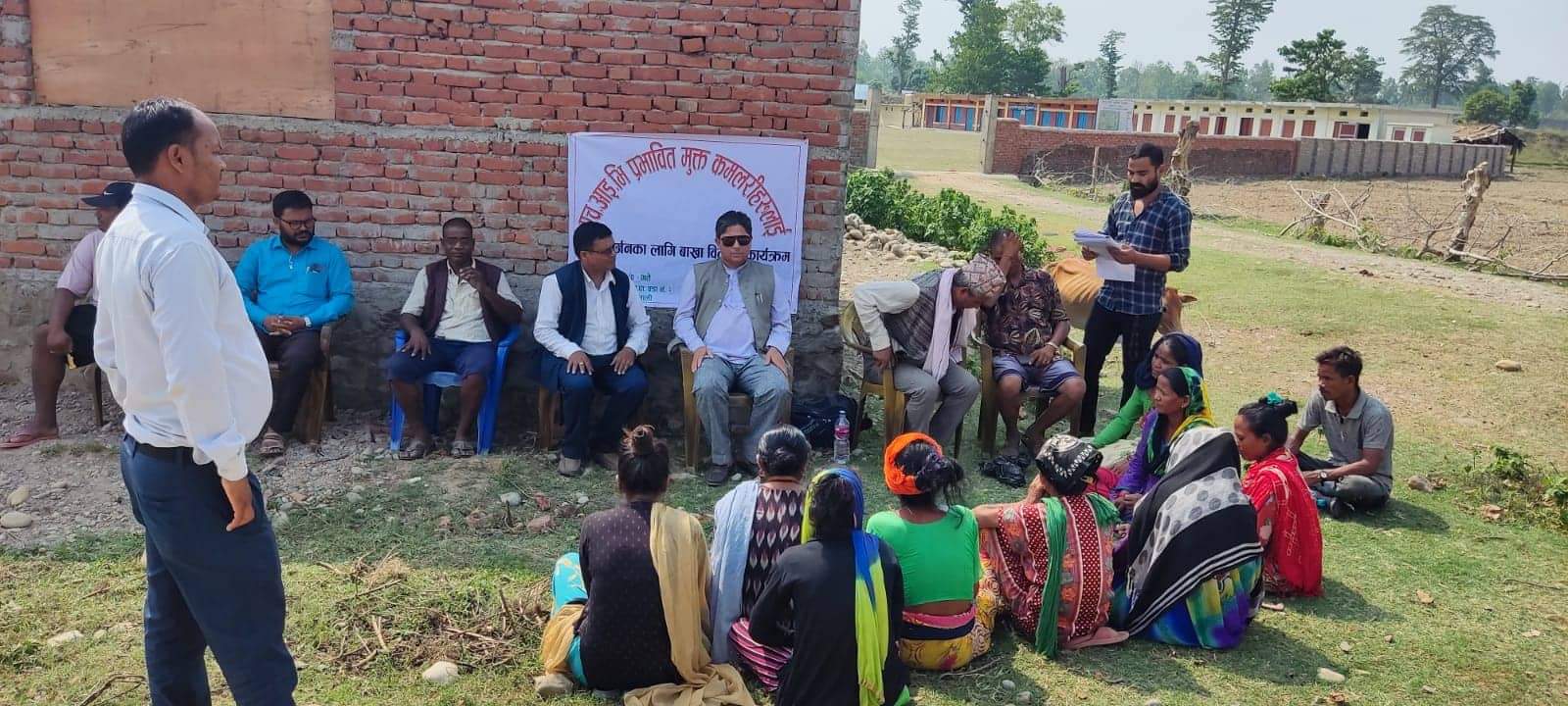 बर्दगोरिया गाउँपलिका पशु शाखाद्वरा एच आई भि प्रभावितलाई बाख्रा बितरण