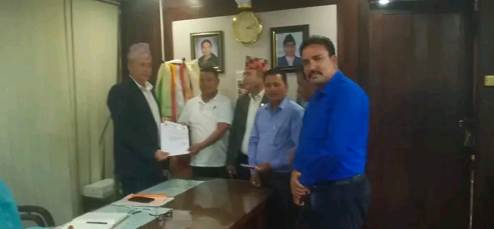 बर्दगोरिया गाउँपालिकाले बुझायो स्वास्थ मन्त्रालयमा  ज्ञापनपत्र