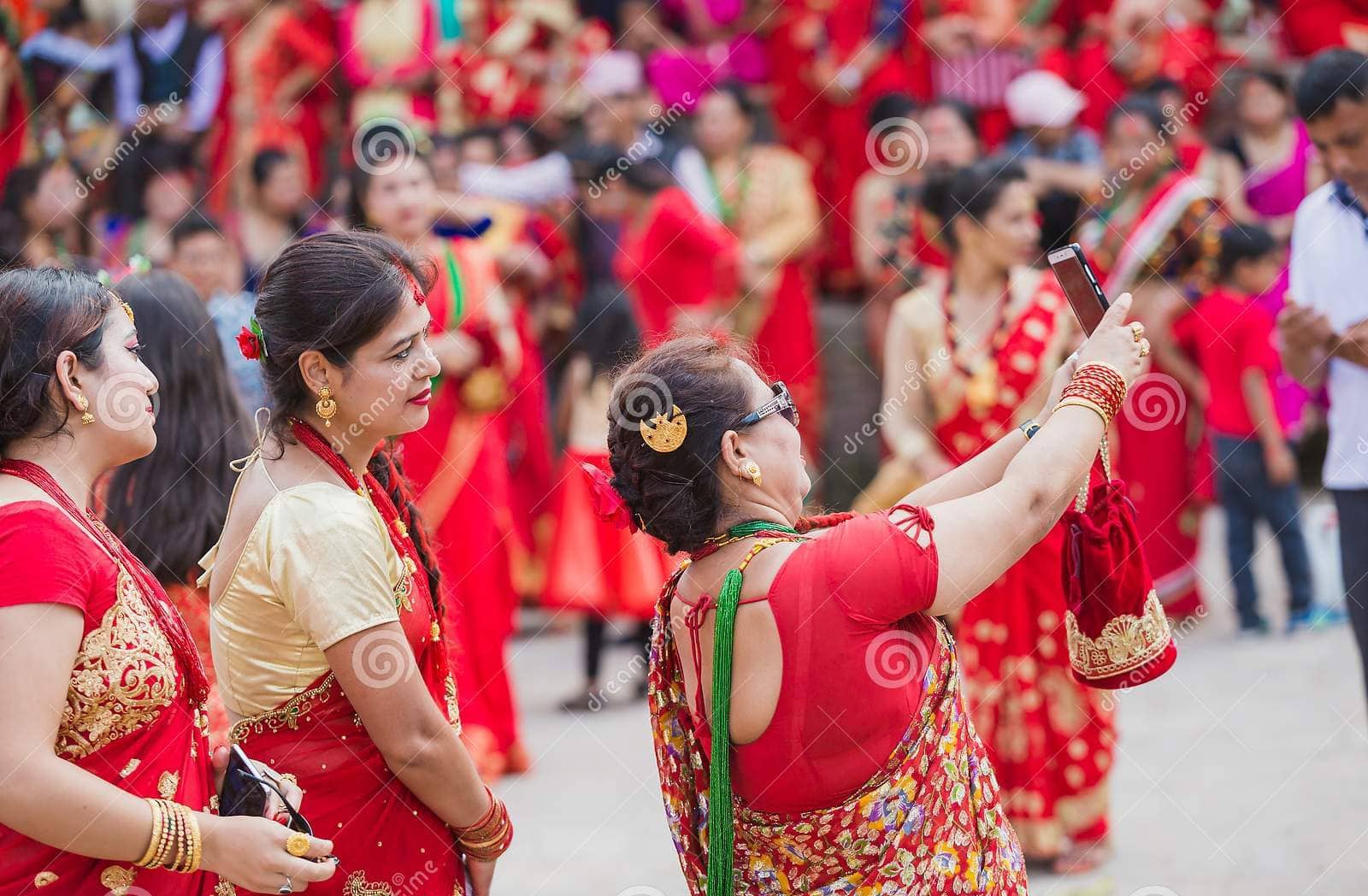 आज हरितालिका तीज व्रत, महिलालाई बिदा
