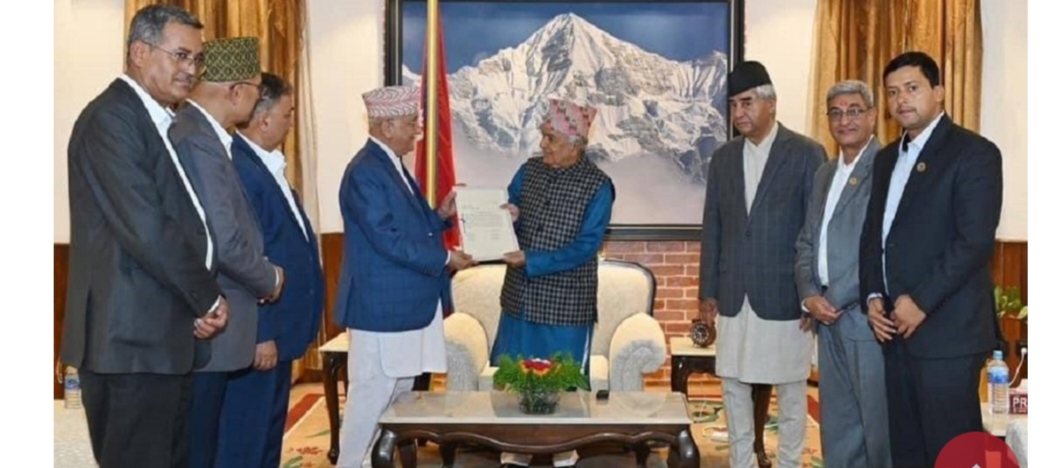 प्रधानमन्त्रीमा केपी ओलीले गरे दाबी पेस