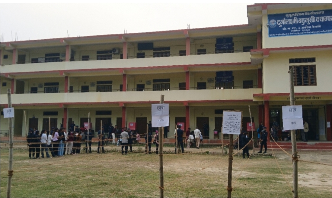 स्ववियु निर्वाचन:अत्तरियाको दुर्गालक्ष्मीमा मतदान सुरु