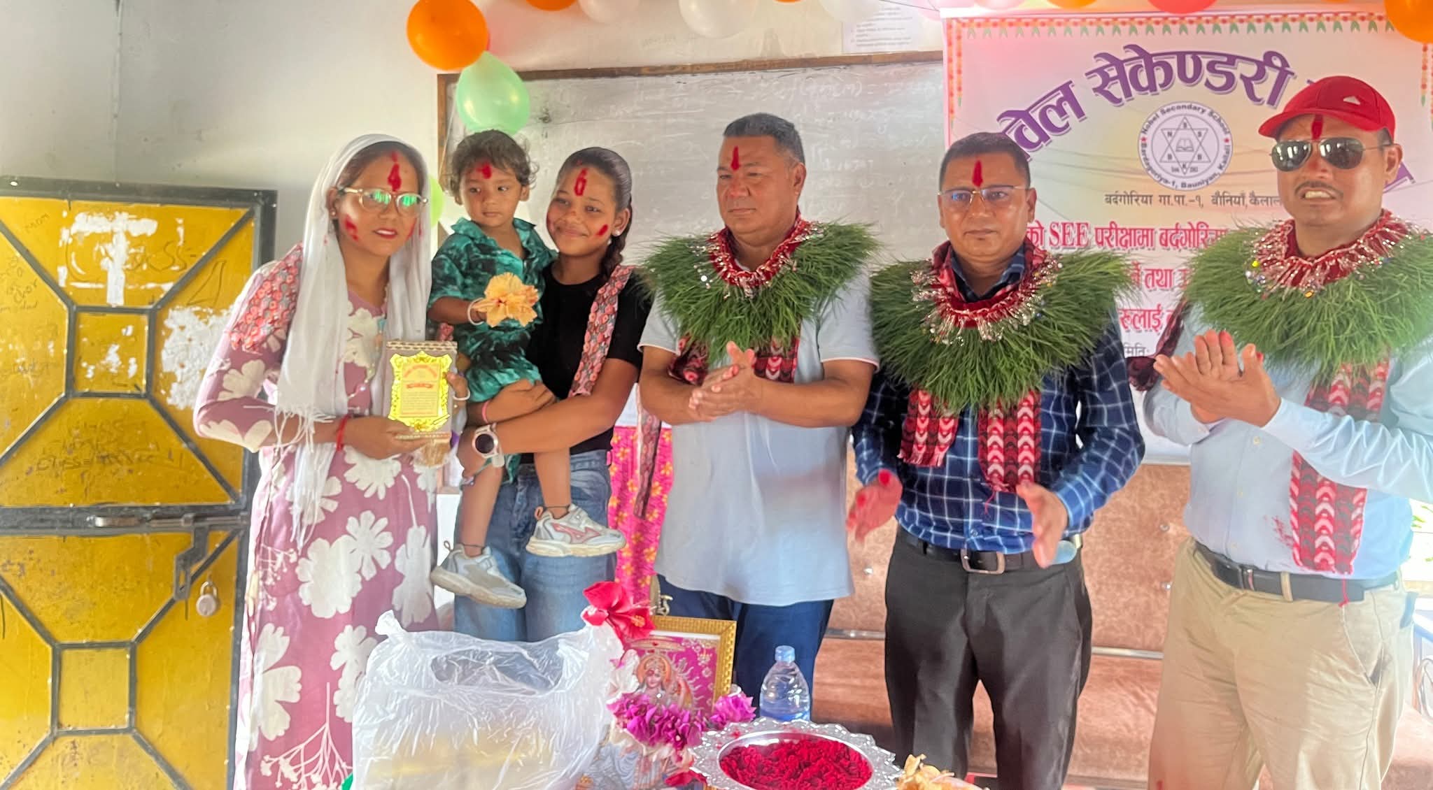 नोबेल स्कुलले गर्‍यो एसईईमा उतिर्ण हुने विद्यार्थीलाई नगद सहित सम्मान