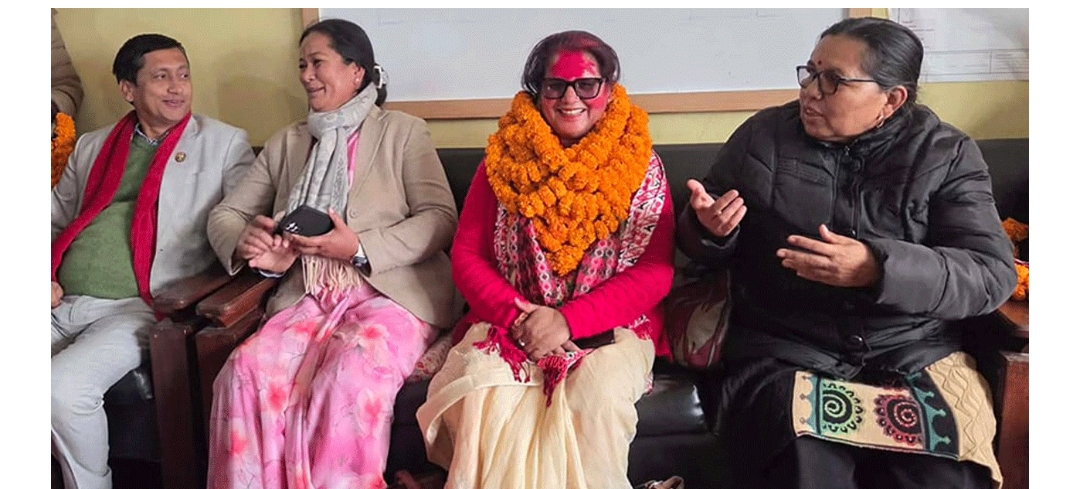 सुदूरपश्चिममा नेकपा एमालेकि लिला भण्डारीद्वारा उम्मेदवारी दर्ता