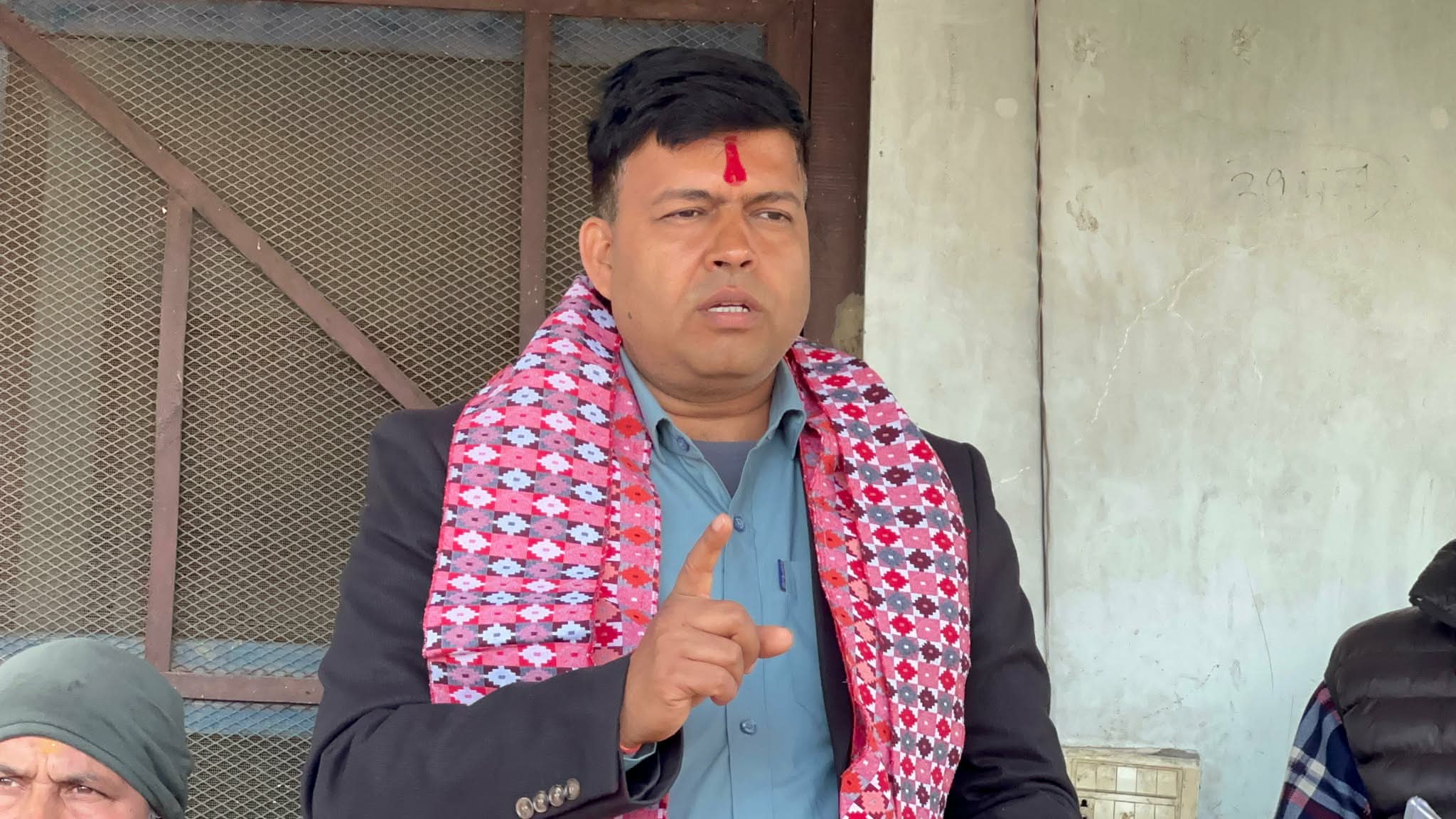 सहरी स्वास्थ्य केन्द्रमा विशेषज्ञ सेवा र निःशुल्क औषधि: यज्ञराज ढुगांनाको स्वास्थ्य सुधार प्रतिबद्धता