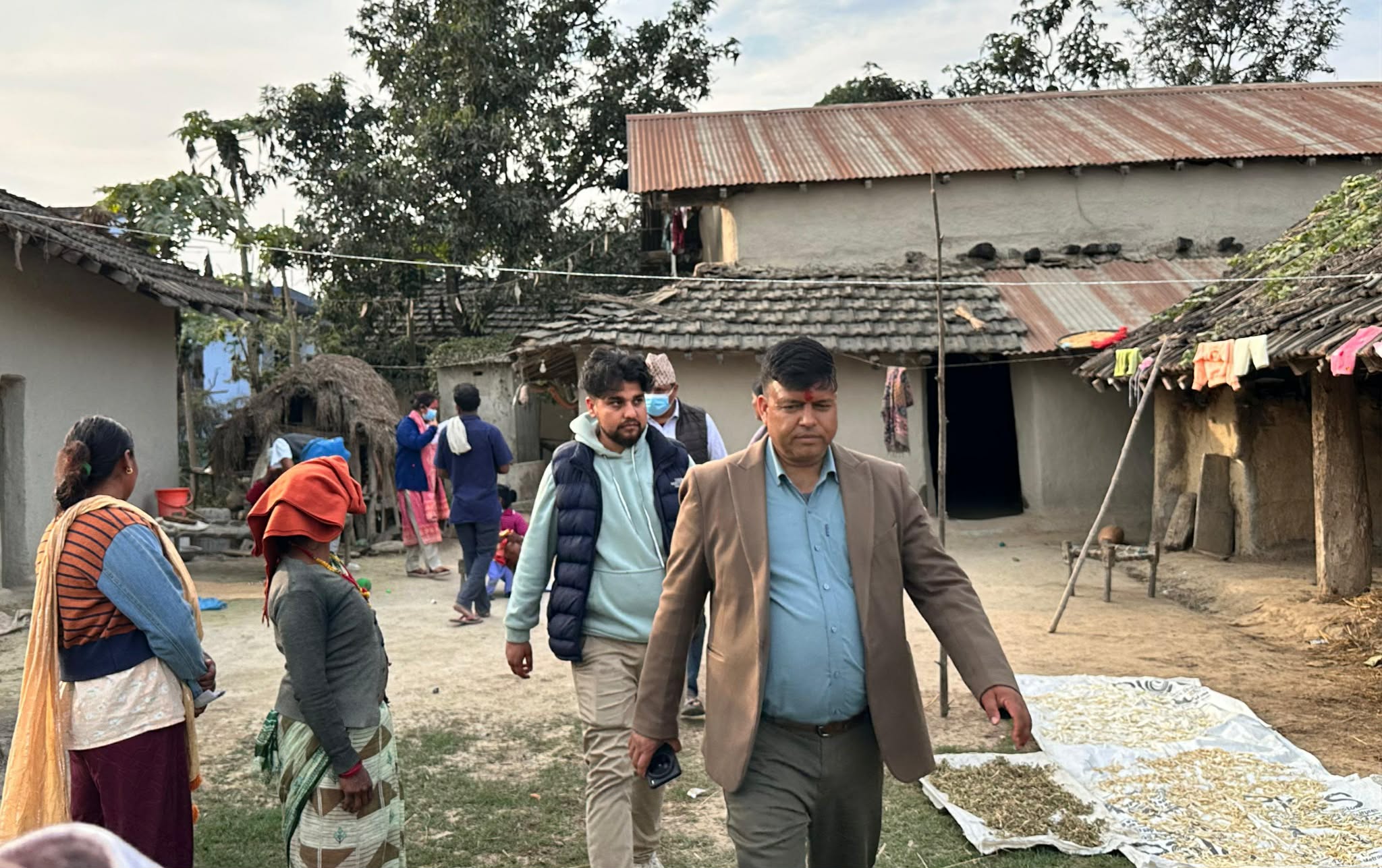निर्वाचित भएपछि हरेक तीन महिनामा जनतामाँझ फर्किनेछु: एमाले उम्मेदवार ढुगांना