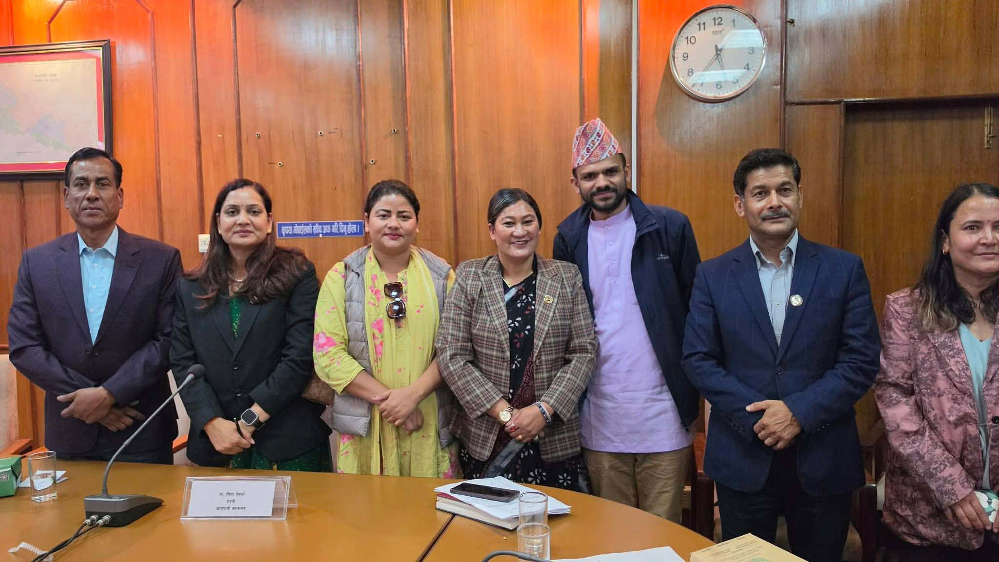 लम्कीचुहाका खानेपानी आयोजना सुनिश्चित गर्न नगर प्रमुख शाहीद्वारा ध्यानाकर्षण