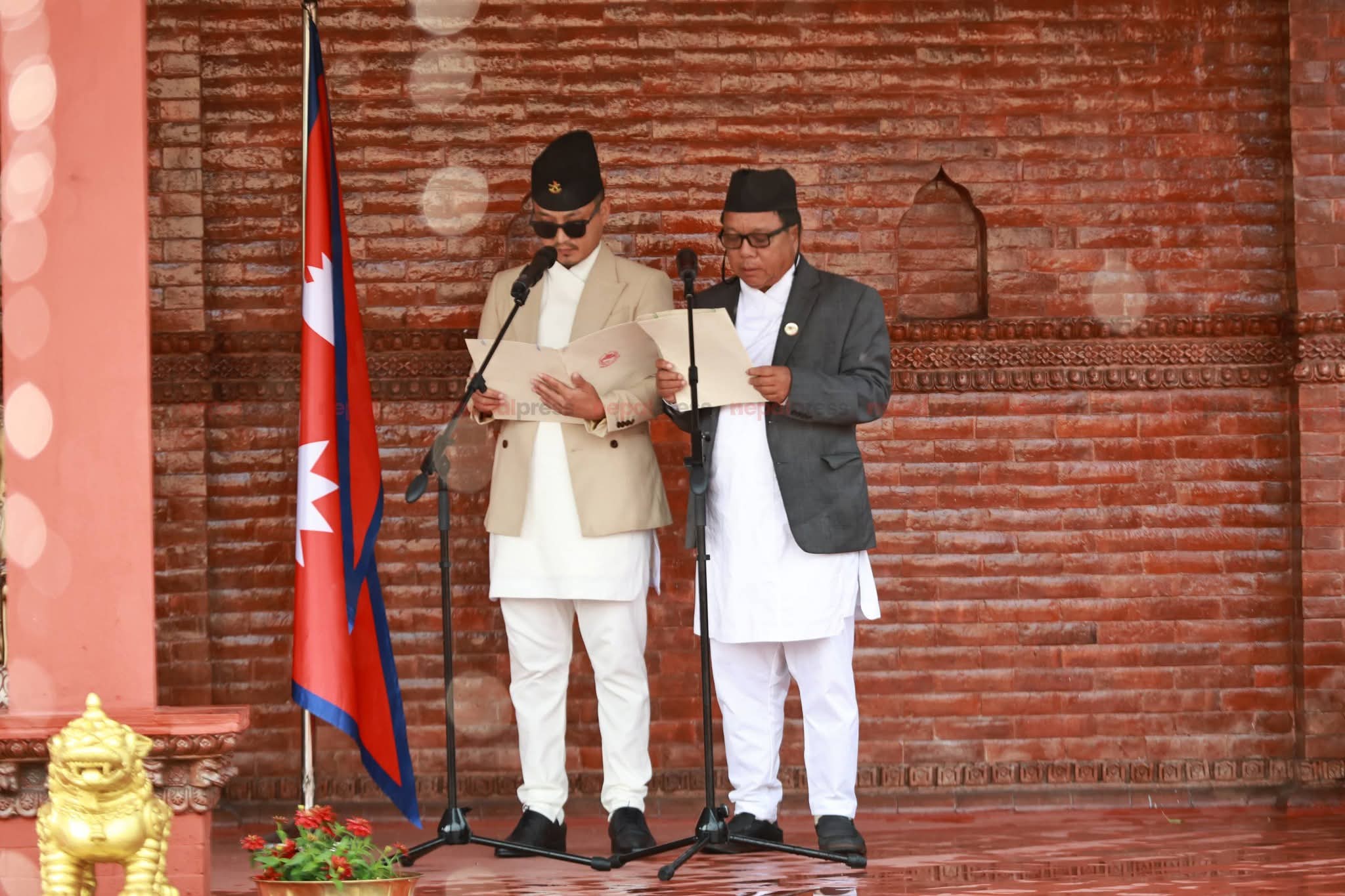 मन्त्रिपरिषद् विस्तार: सुधन गुरुङ र महावीर पुनले लिए शपथ