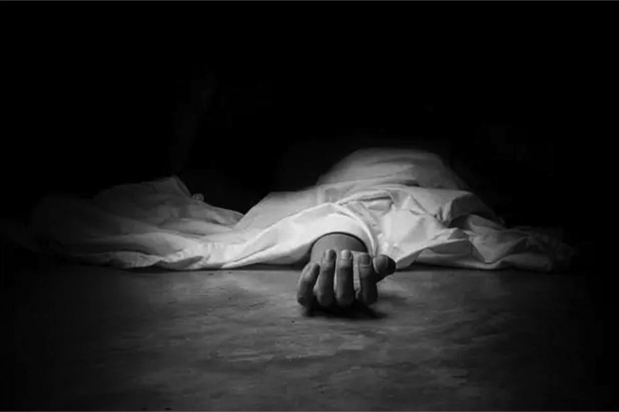 घाँस काट्न गएकी कैलालीकी महिला रुखबाट लडेर मृत फेला