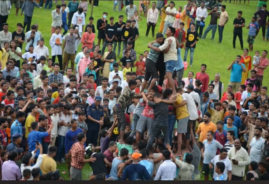 बर्दगोरियामा घैटाफोड हुँदै,आकाशे घैटाफोडमा ५१ हजार ५१ रुपैयाँ पुरस्कार